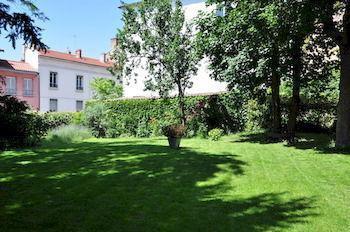 Le Jardin De Beauvoir Lyon Bagian luar foto